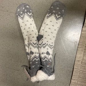 Thick fuzzy grippy socks